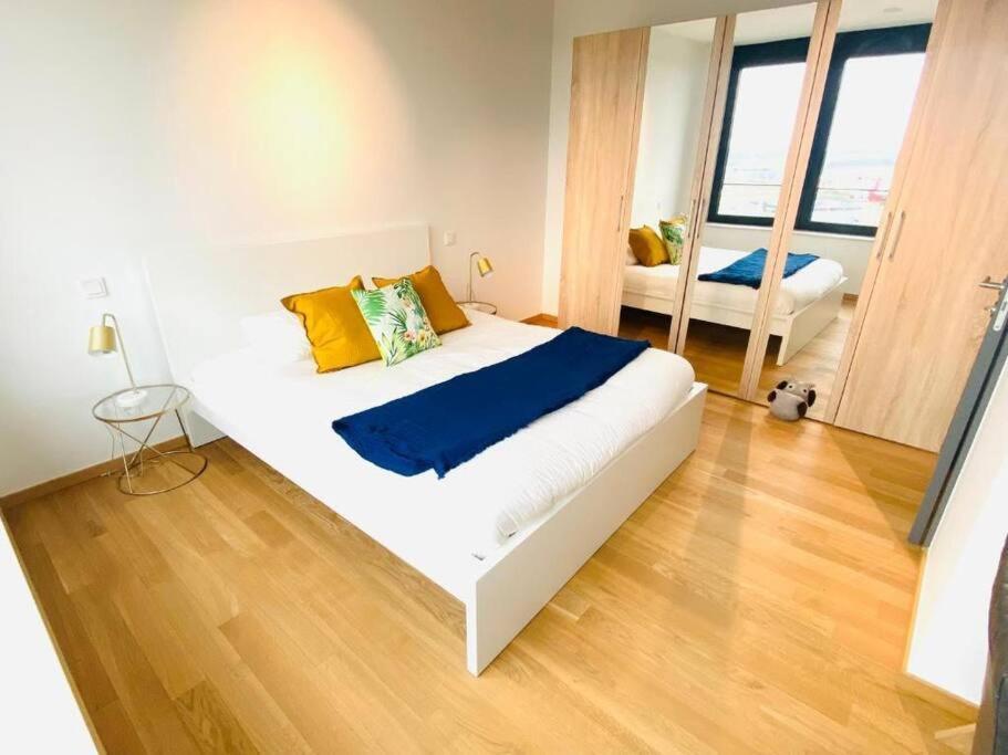 Apartment W One Bedroom Spa Gym Terrace&parking Luxemburg